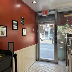 Moe's Doughs Donut Shop