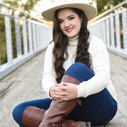 Millicent Garland Photography - Senior Photos!