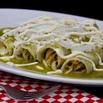 Los Amigos - Enchiladas verdes - Mexican Near Me - Pontiac, Michigan Los Amigos - Enchiladas verdes - Mexican Near Me - Pontiac, Michigan