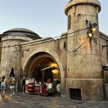 Star Wars: Galaxy's Edge - Droids sell soda - Amusement Parks Near Me - Anaheim, California