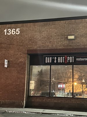 Dav’s Hotspot Restaurant + Lounge by null