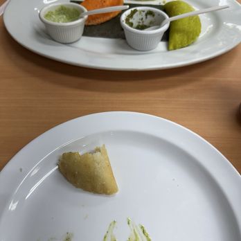 Empanadas Colombianas Luis Panes - We had the spinach and cheese, vegan and ranchero! - Colombian Near Me - Tacoma, Washington Empanadas Colombianas Luis Panes - We had the spinach and cheese, vegan and ranchero! - Colombian Near Me - Tacoma, Washington