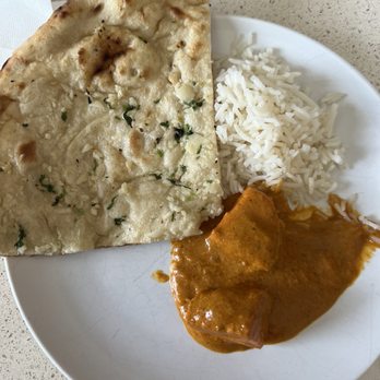 Downtown Dhaba - Chicken Tikka Masala & Garlic Naan - Indian Near Me - Westwood, New Jersey