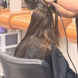 Main Street Beauty Salon - Melinda taking her time to blow dry after the dye job was already done
