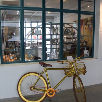 元創方 - You can probably ride this bike in Hong Kong or Singapore. God help you if you try to do it in New York. - Shopping Centers Near Me - Hong Kong, HK 元創方 - You can probably ride this bike in Hong Kong or Singapore. God help you if you try to do it in New York. - Shopping Centers Near Me - Hong Kong, HK
