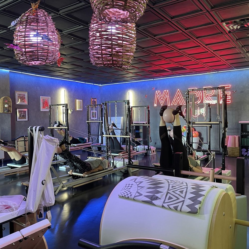 Madre Maui - Palates class - Pilates Near Me - Lahaina, Hawaii Madre Maui - Palates class - Pilates Near Me - Lahaina, Hawaii
