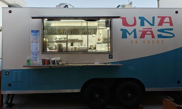 Una Mas on Adams by null