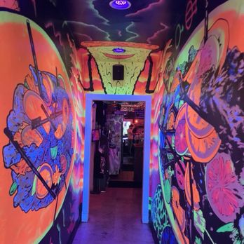Nice Guys Pizza - Decor - Pizza Near Me - Cape Coral, Florida Nice Guys Pizza - Decor - Pizza Near Me - Cape Coral, Florida