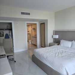 Beach House Fort Lauderdale, a Hilton Resort - One of the bedrooms