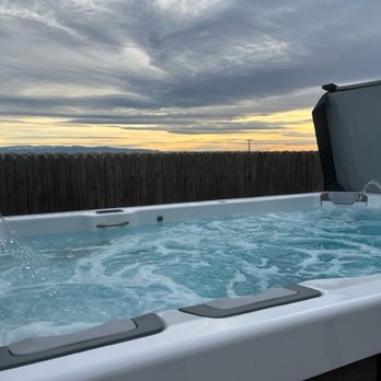 Hot Tubs Plus - Hot Tub & Pool Near Me - Bakersfield, California