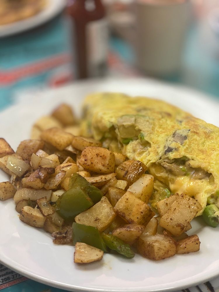 NANCY MAY’S 50’S CAFE Updated September 2024 507 Photos & 451