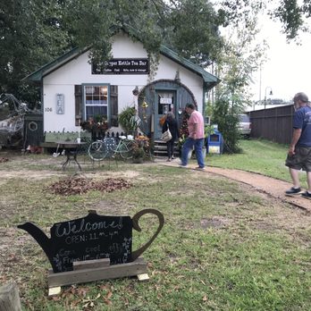 Copper Kettle - Cute entry way - Coffee & Tea Near Me - Foley, Alabama