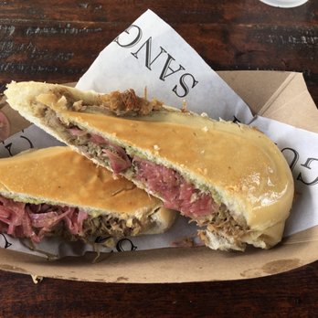 Sanguich - Pan con lechón - Cuban Near Me - Miami, Florida Sanguich - Pan con lechón - Cuban Near Me - Miami, Florida