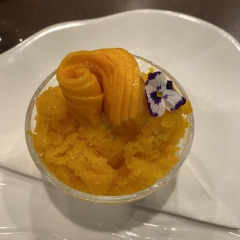 MW Restaurant - New American Near Me - Honolulu, Hawaii