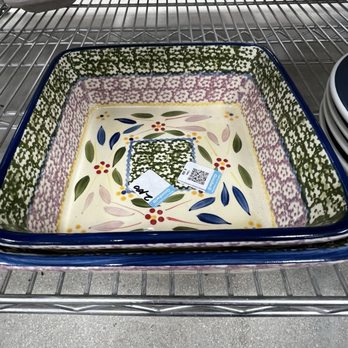 Goodwill Retail Store & Donation Center - Forest Hill - Temptations bakeware - Thrift Stores Near Me - West Palm Beach, Florida