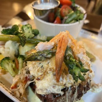 Monica’s Riverview - Filet Oscar - Breakfast & Brunch Near Me - Antioch, California