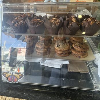 Apple A Day Cafe - Carrot muffins - Juice Bars & Smoothies Near Me - Miami Beach, Florida
