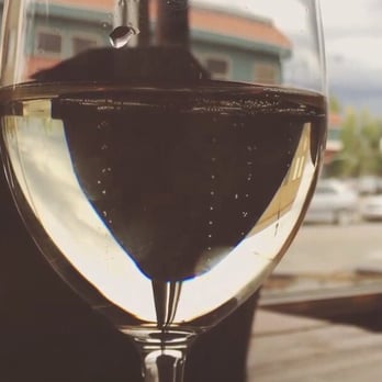 Craft Wine & Beer - Chilled Fouquette. Rosé. Effervescent.Elegance. - Beer, Wine & Spirits Near Me - Reno, Nevada