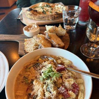 Via Farina Regency Landing - Gnocchi and Pesto Chicken Pizza - Pizza Near Me - Omaha, Nebraska Via Farina Regency Landing - Gnocchi and Pesto Chicken Pizza - Pizza Near Me - Omaha, Nebraska