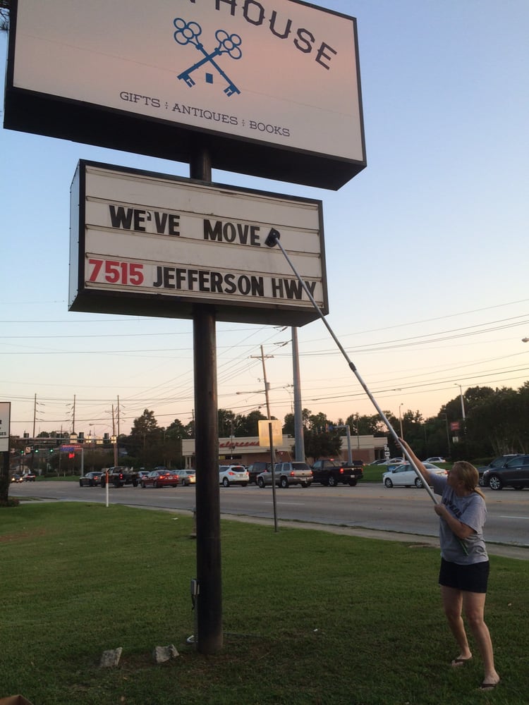 THE MAIL BAG Updated October 2024 7515 Jefferson Hwy, Baton Rouge