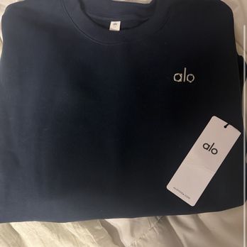 ALO - Shoe Stores Near Me - Costa Mesa, California