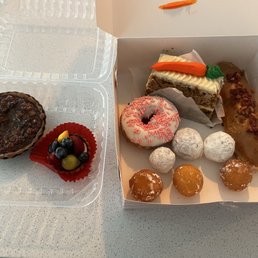 Maple Bar, Pecan Pie, Fruit Tart Maple Bar, Pecan Pie, Fruit Tart