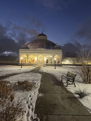 Buffalo and Erie County Botanical Gardens by null