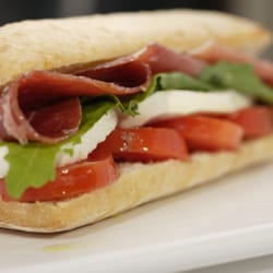 Milanos Bakery - Sandwich de Prosciutto