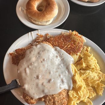 Russell's - Country fried steak - American Near Me - Pasadena, California Russell's - Country fried steak - American Near Me - Pasadena, California