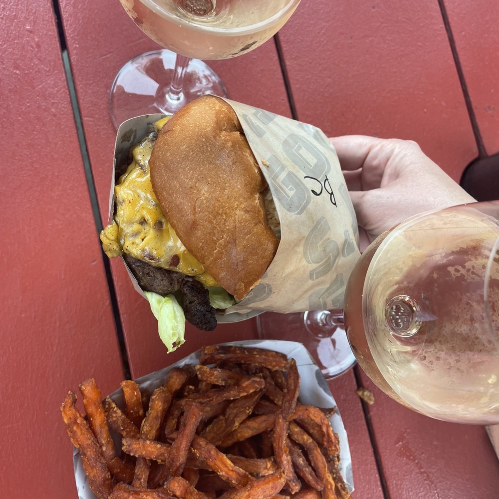 Gott's St. Helena - Bacon Cheeseburger and Sweet Potato Fries - Burgers Near Me - Saint Helena, California