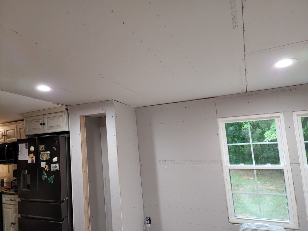 Slide of Claras Handymans services