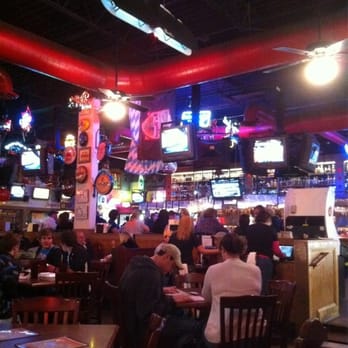 Summits Wayside Tavern - Sports Bars Near Me - Cumming, Georgia