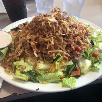 Gina's Cafe - Some kind of spicy chicken salad. Can't remember the name - Cafes Near Me - Clinton Township, Michigan