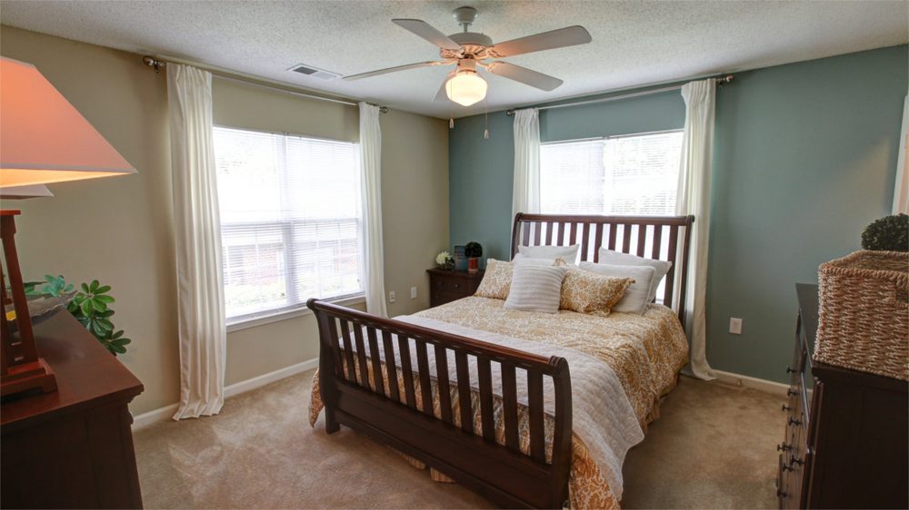 AMELIA VILLAGE Updated August 2024 21 Photos 1070 Kenmore Dr