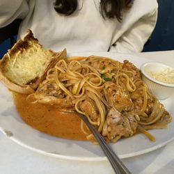 Mylo's Grill - Pasta with chicken