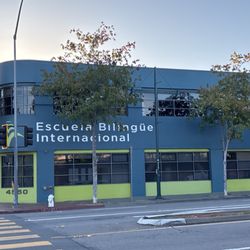 Escuela Bilingüe Internacional - Front