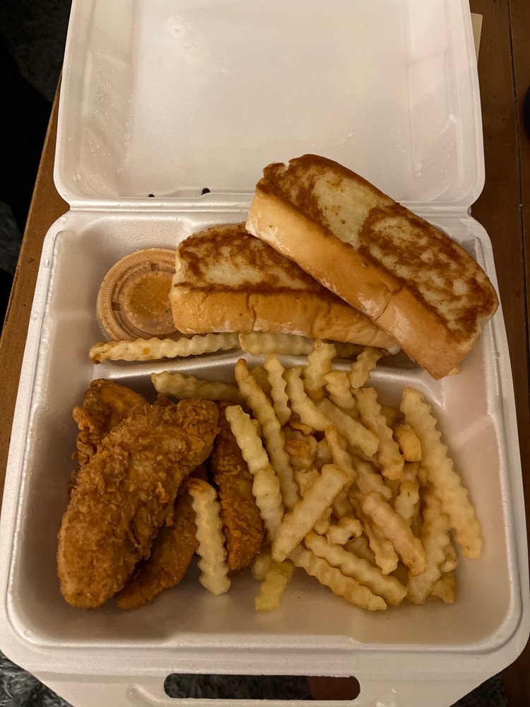 Food from Raising Cane's Chicken Fingers