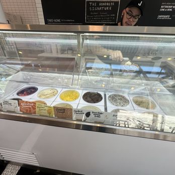 Jeni's Splendid Ice Creams - Ice cream options - Ice Cream & Frozen Yogurt Near Me - Scottsdale, Arizona Jeni's Splendid Ice Creams - Ice cream options - Ice Cream & Frozen Yogurt Near Me - Scottsdale, Arizona