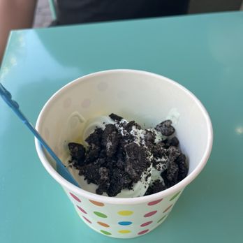 Aggie Yogurt - Pistachio Fro Yo with Oreos - Ice Cream & Frozen Yogurt Near Me - Davis, California Aggie Yogurt - Pistachio Fro Yo with Oreos - Ice Cream & Frozen Yogurt Near Me - Davis, California