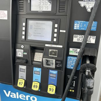 Valero - Gas Stations Near Me - Hutto, Texas