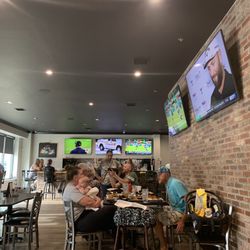 Raines On Exchange Bar And Grill - Several TVs. Sports bar feel.
