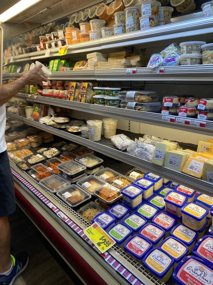ovid-big-m-supermarket-ovid-roadtrippers