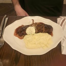 Steak a La bordelaise