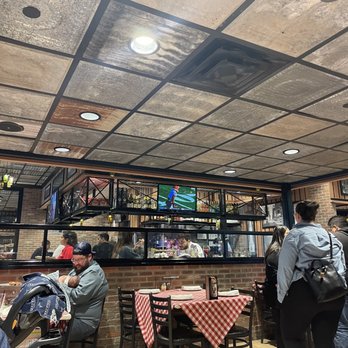 Grimaldi's Pizzeria - Pizza Near Me - Austin, Texas