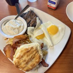 Ruger's Grill - Steak & Eggs Breakfast!
