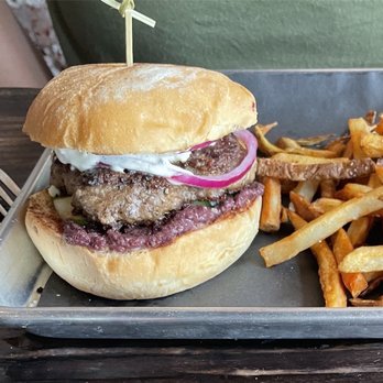 Graze Burgers - mad greek - Burgers Near Me - Sevierville, Tennessee