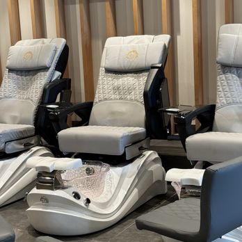 It’s Nailsdate - Pretty chairs. - Nail Salons Near Me - Scottsdale, Arizona