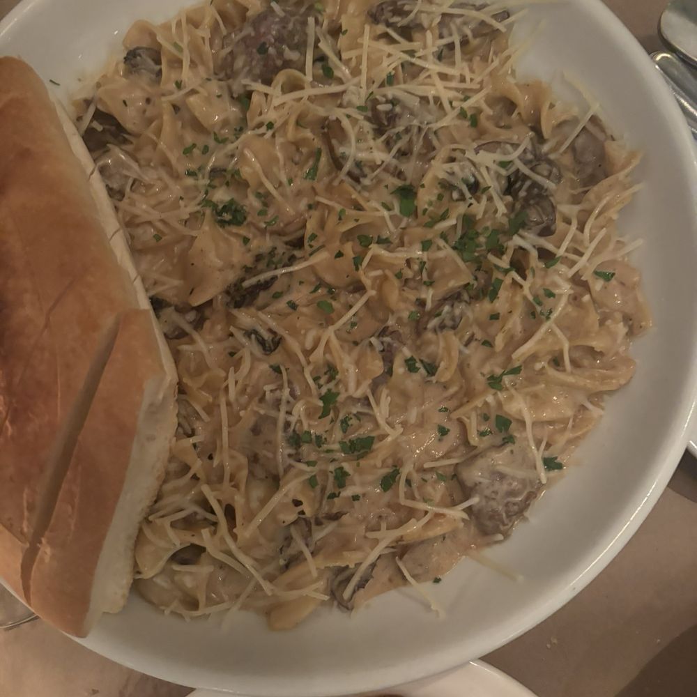 Circa 1875 - Steak tips with Mushroom Pasta - Pubs Near Me - Savannah, Georgia