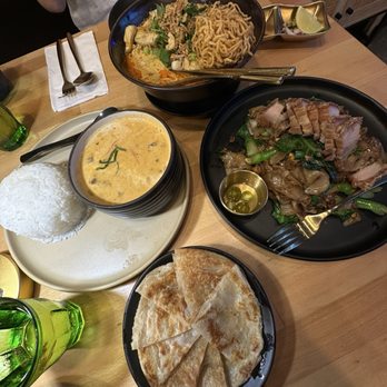Manaao - Thai Near Me - Tustin, California