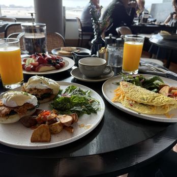 Quail + Crane - Eggs Benedict with crab and a create your own omelette. Don't get me started on the freshly squeezed orange juice!  So good! - Breakfast & Brunch Near Me - San Francisco, California